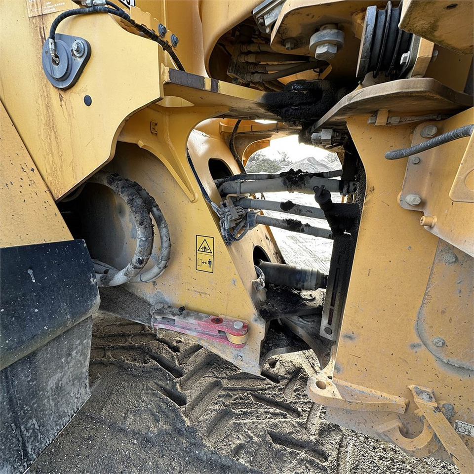 Wheel loader Volvo L150 G: picture 30