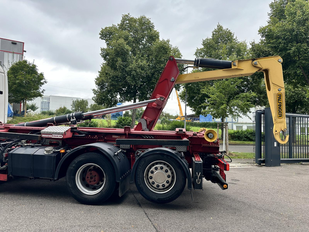 Dropside/ Flatbed truck, Crane truck Scania R 480 LB 8x2 | Palfinger PK 78.002-SH E | 100 t Schwerlast-Transportraupe | Abrollkipper: picture 31