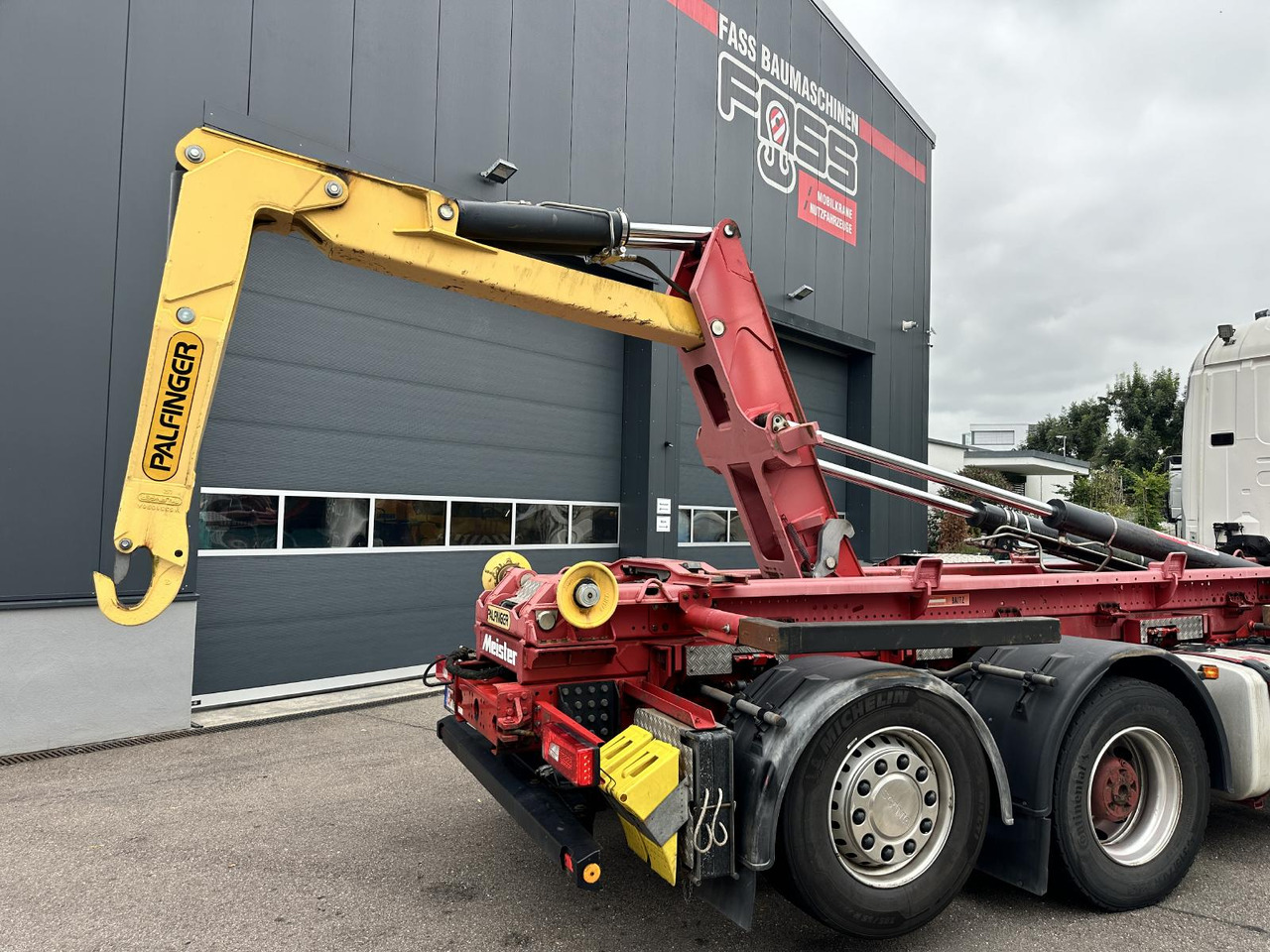 Dropside/ Flatbed truck, Crane truck Scania R 480 LB 8x2 | Palfinger PK 78.002-SH E | 100 t Schwerlast-Transportraupe | Abrollkipper: picture 32