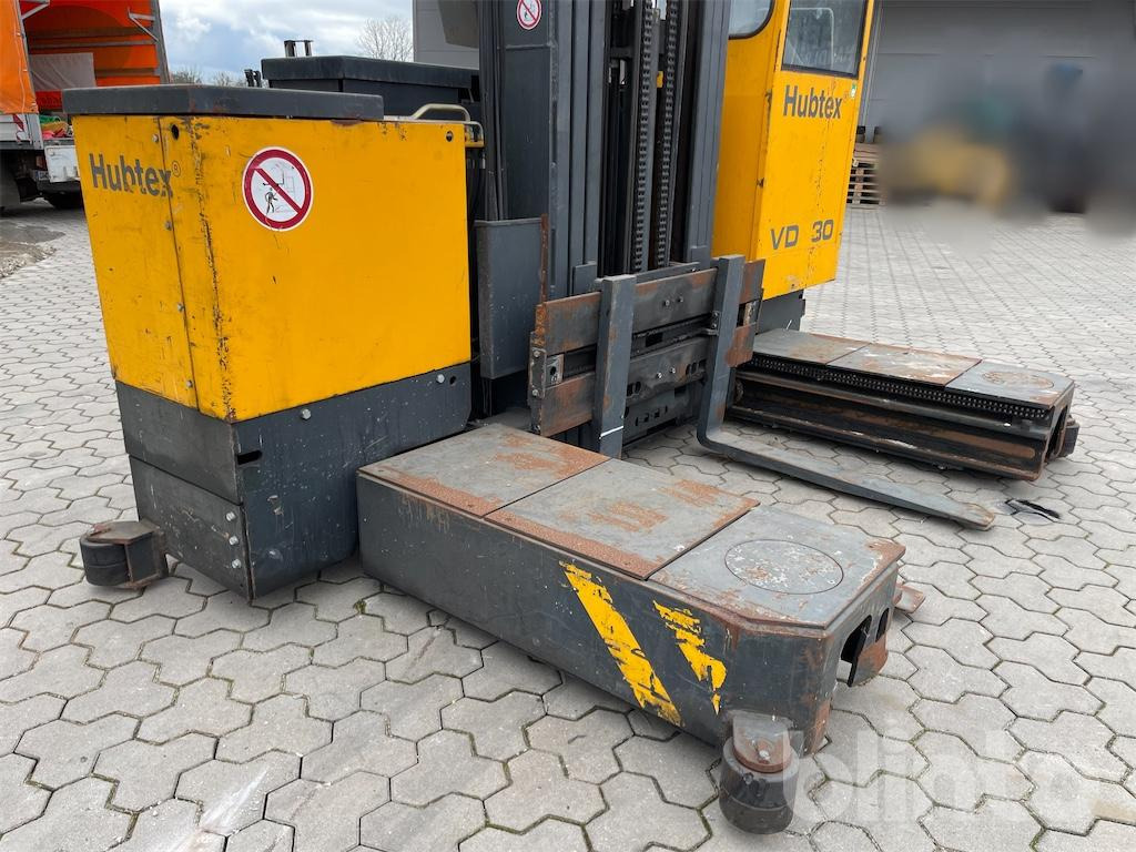 4-way reach truck 2019 Hubtex VD 30: picture 10