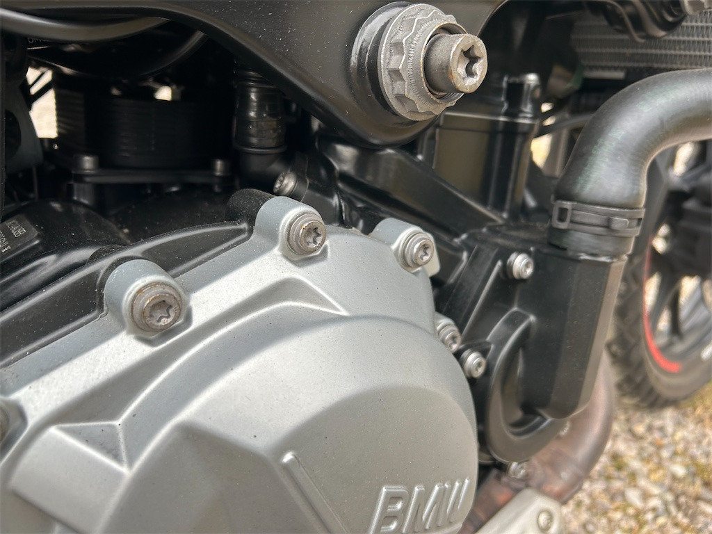 Motorcycle BMW F 750 GS: picture 25