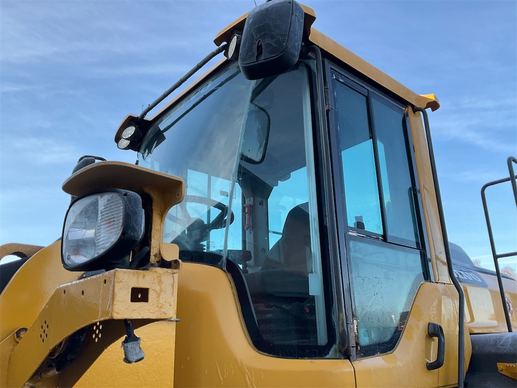 Wheel loader Volvo L110H: picture 21