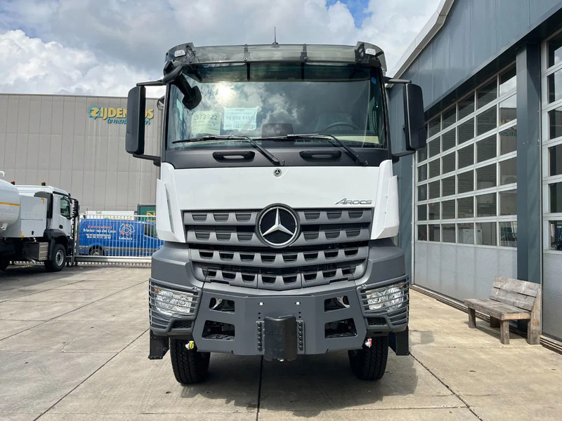 New Tractor unit Mercedes-Benz Arocs 4058 AS 6x6 Tractor Head 180T Push Pull (Pre order): picture 8