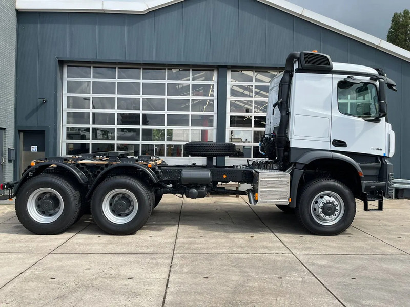 New Tractor unit Mercedes-Benz Arocs 4058 AS 6x6 Tractor Head 180T Push Pull (Pre order): picture 6