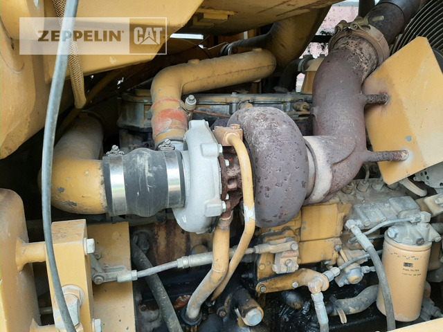 Crawler loader Cat 953: picture 30